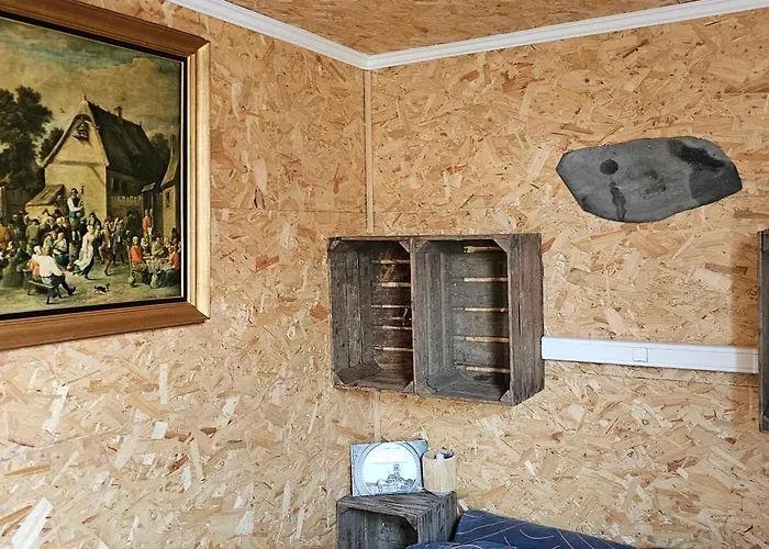 Flips Et Mousse 招待所 让布卢